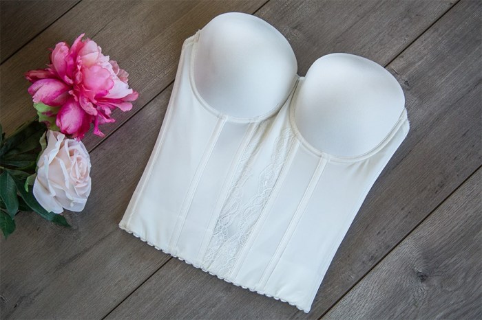 Bra for wedding dress